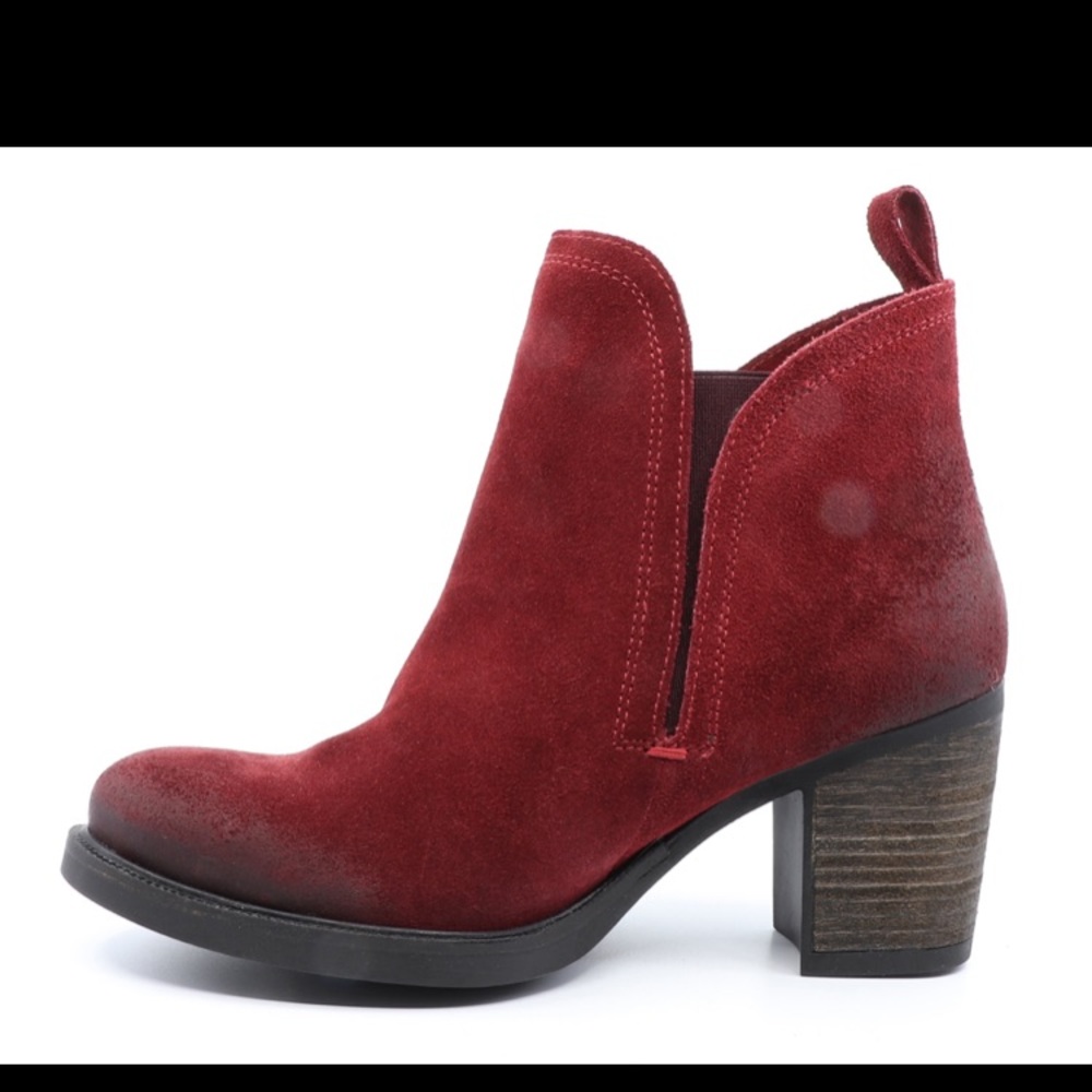 Bos. & Co. Waterproof Boots Belfield Scarlet Suede